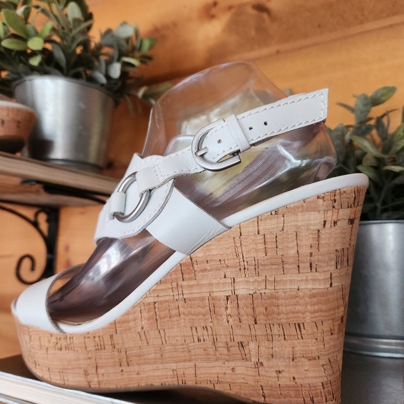Franco Sarto 💜 Surprise 2 Ivory Leather Wedge Sandals Cork Strappy Platform 10M - Picture 2 of 10